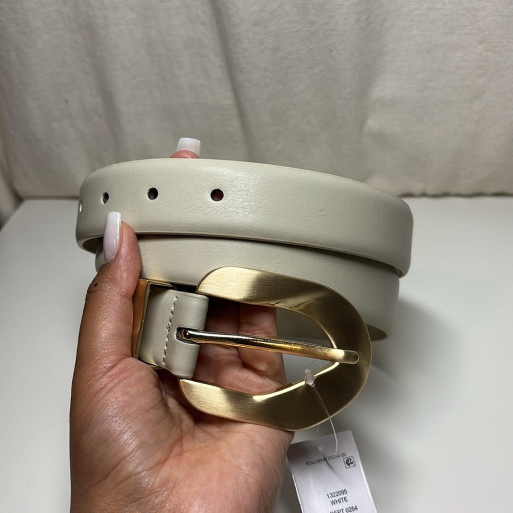 Dillards White Belt With Gold Buckle | Sz L | NWT - Picture 2 of 5